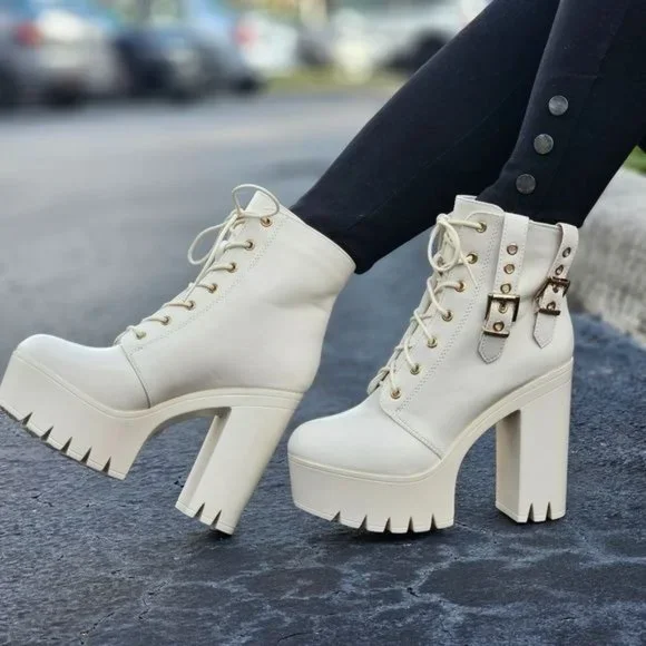 Women's Block Heel Lace Up Botties White Color - Picture 2 of 7